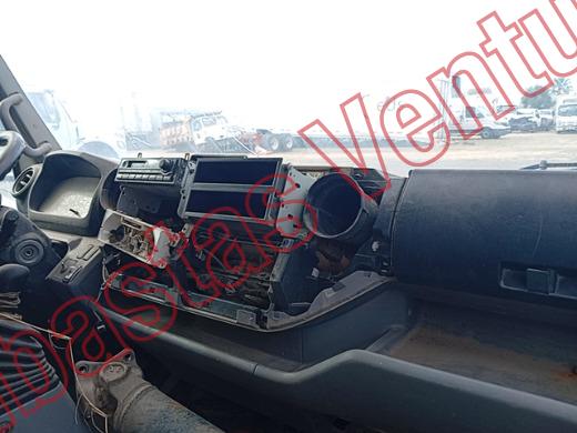 HINO 300 2014, foto 14 de 19