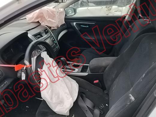 NISSAN ALTIMA 2016, foto 17 de 19