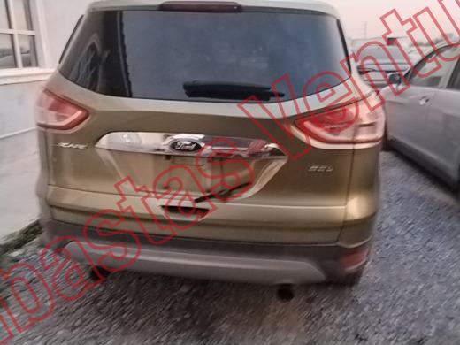 FORD ESCAPE 2013, foto 6 de 19