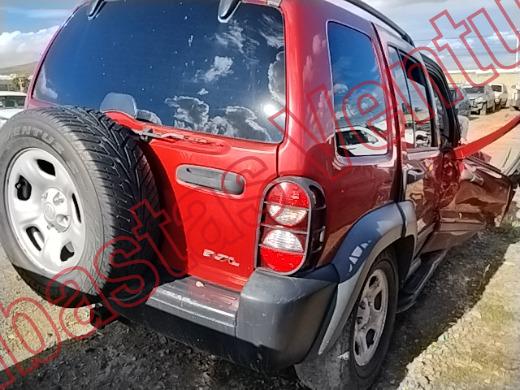 JEEP LIBERTY 2006, foto 5 de 19