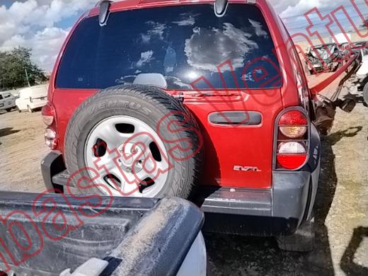 JEEP LIBERTY 2006, foto 6 de 19