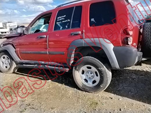 JEEP LIBERTY 2006, foto 8 de 19