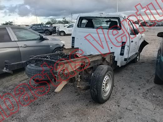 NISSAN NP 300 2016, foto 5 de 19