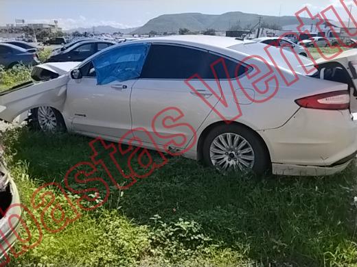 FORD FUSION 2016, foto 8 de 19