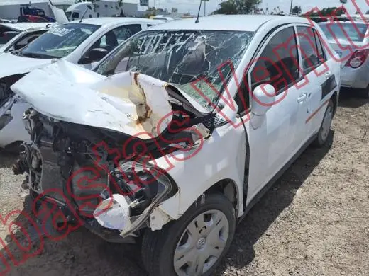 NISSAN TIIDA 2017, foto 1 de 19