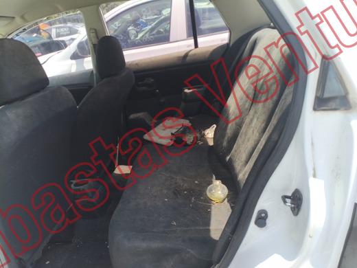 NISSAN TIIDA 2017, foto 16 de 19