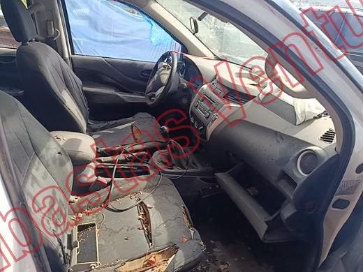 NISSAN NP300 2019, foto 12 de 19
