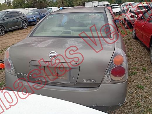 NISSAN ALTIMA 2002, foto 6 de 19