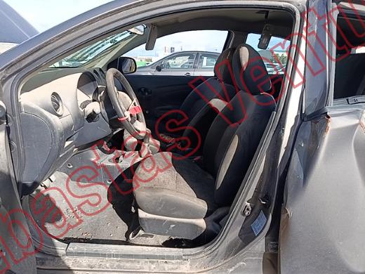 NISSAN VERSA 2020, foto 17 de 19