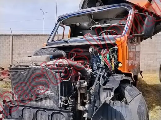 VOLVO VNL 2003, foto 1 de 19