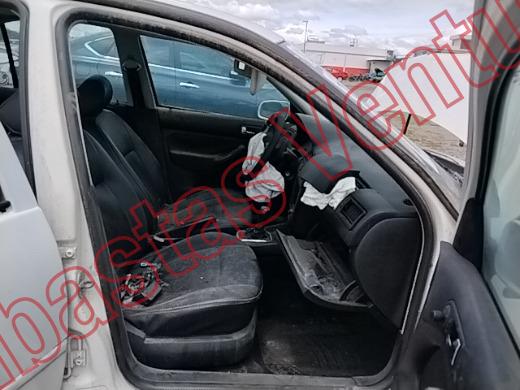 VOLKSWAGEN JETTA 2013, foto 12 de 19
