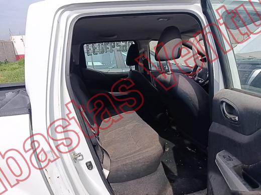NISSAN FRONTIER  2017, foto 13 de 19