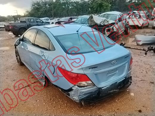 HYUNDAI ACCENT 2012, foto 7 de 19