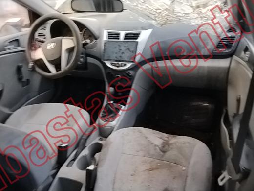 HYUNDAI ACCENT 2012, foto 14 de 19