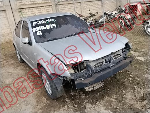 VOLKSWAGEN JETTA 2003, foto 3 de 19