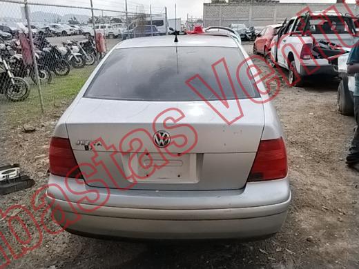 VOLKSWAGEN JETTA 2003, foto 6 de 19