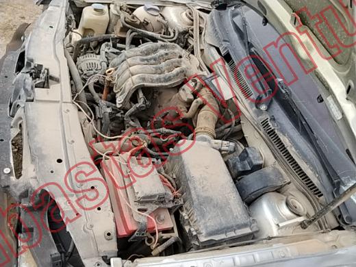 VOLKSWAGEN JETTA 2003, foto 9 de 19