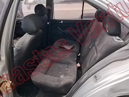VOLKSWAGEN JETTA 2003, foto 16 de 19