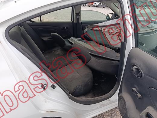 NISSAN VERSA 2021, foto 13 de 19