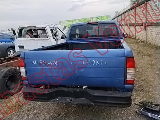 NISSAN FRONTIER  1998, foto 6 de 19