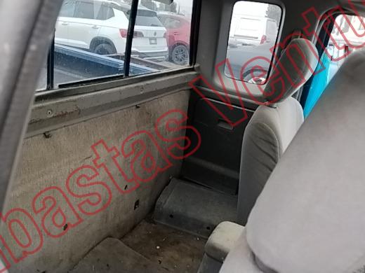 NISSAN FRONTIER  1998, foto 13 de 19