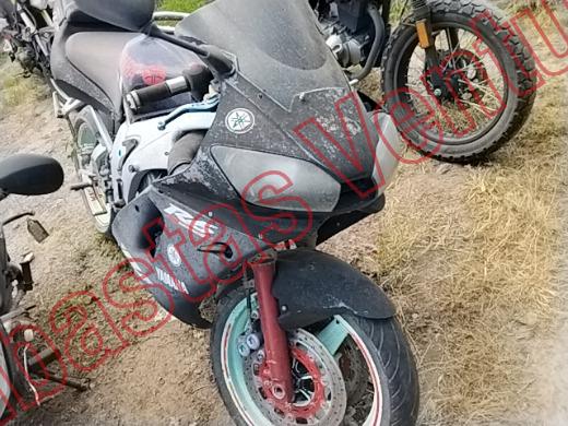 YAMAHA R6S 2001, foto 3 de 19