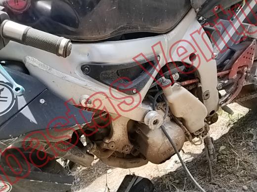 YAMAHA R6S 2001, foto 9 de 19