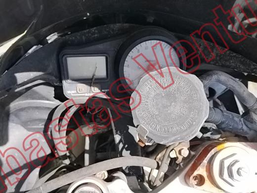 YAMAHA R6S 2001, foto 14 de 19