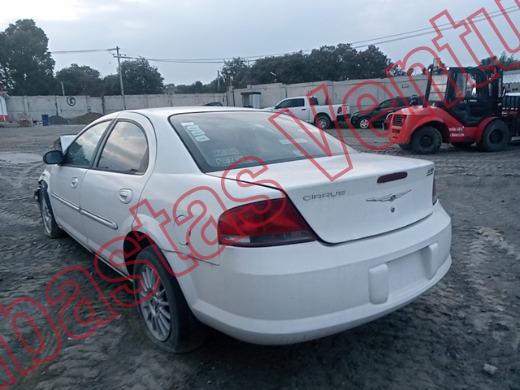 CHRYSLER CIRRUS 2005, foto 7 de 19