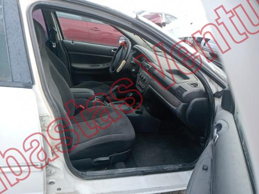 CHRYSLER CIRRUS 2005, foto 12 de 19