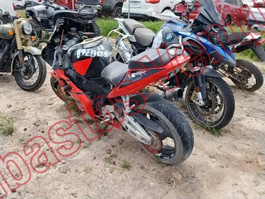 HONDA CBR 2003, foto 7 de 19