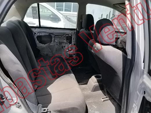 NISSAN TIIDA 2018, foto 13 de 19