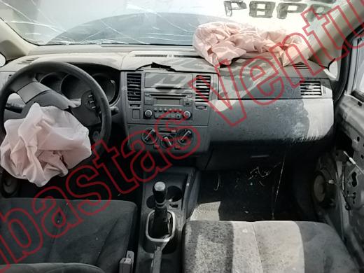 NISSAN TIIDA 2018, foto 14 de 19