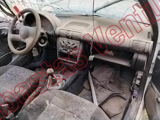 CHEVROLET CHEVY 2001, foto 14 de 19