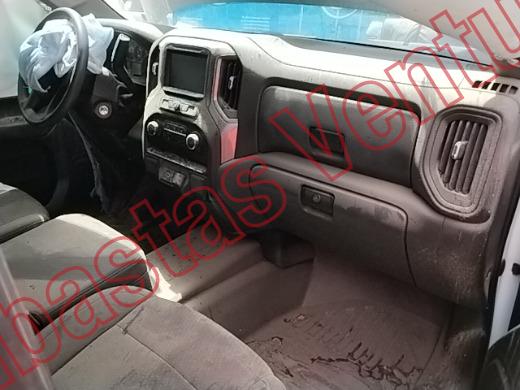 CHEVROLET SILVERADO 2020, foto 14 de 19
