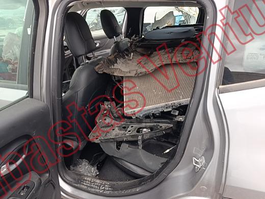 JEEP RENEGADE 2024, foto 16 de 19