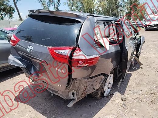 TOYOTA SIENNA 2020, foto 5 de 19
