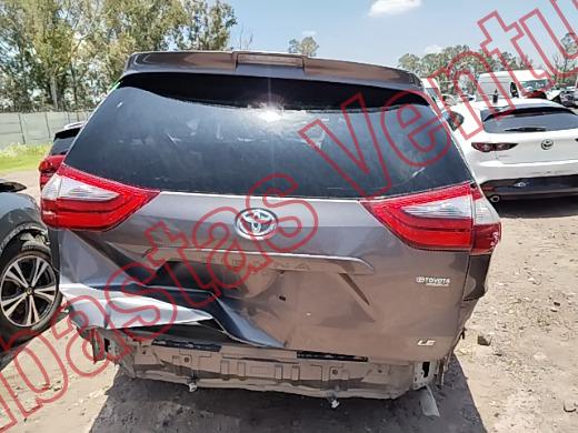 TOYOTA SIENNA 2020, foto 6 de 19