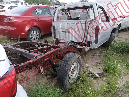 NISSAN NP300 2011, foto 5 de 19