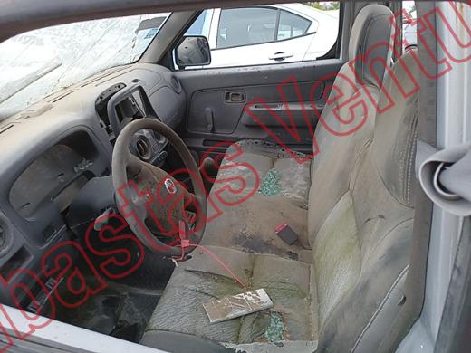 NISSAN NP300 2011, foto 17 de 19