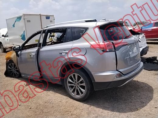 TOYOTA RAV4 2017, foto 7 de 19