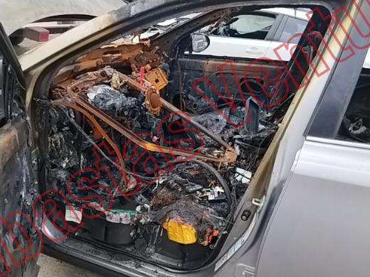 TOYOTA RAV4 2017, foto 17 de 19