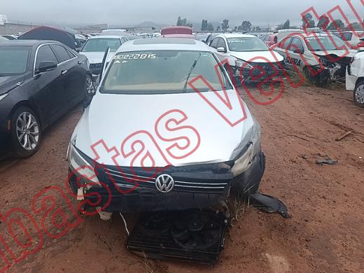 VOLKSWAGEN JETTA 2013, foto 2 de 19