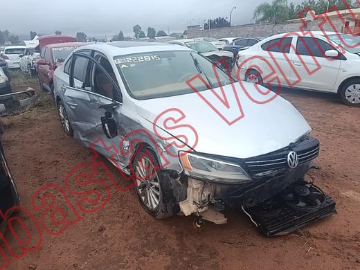 VOLKSWAGEN JETTA 2013, foto 3 de 19