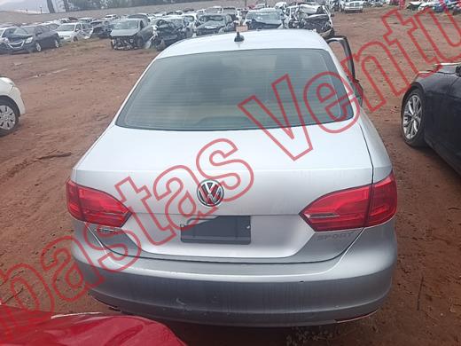 VOLKSWAGEN JETTA 2013, foto 6 de 19