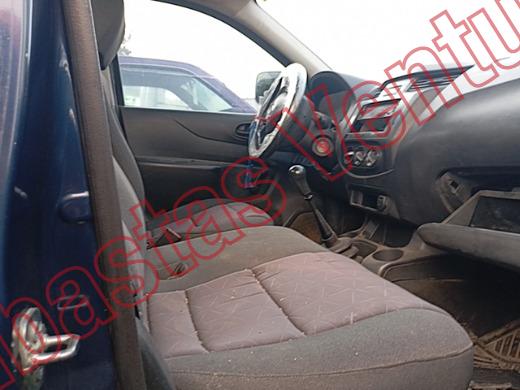 NISSAN NP 300 2017, foto 12 de 19