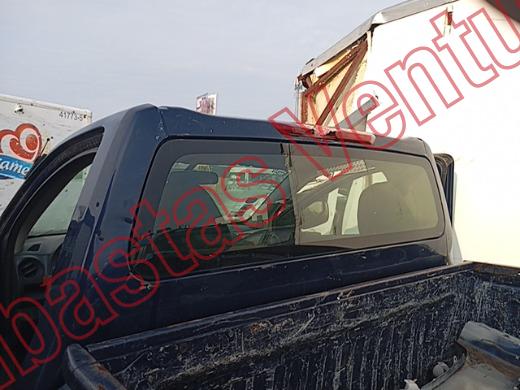 NISSAN NP 300 2017, foto 16 de 19