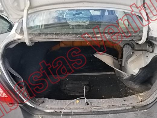 NISSAN TIIDA 2016, foto 15 de 19