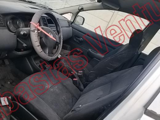 NISSAN TIIDA 2016, foto 17 de 19