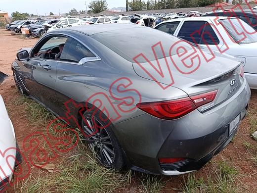 INFINITI Q60 2017, foto 8 de 19